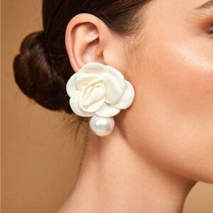 Elegant Cream Floral Earrings